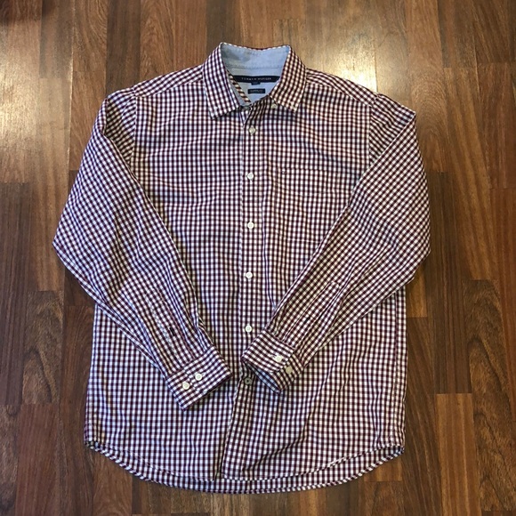 Checker pattern Tommy Hilfigure - Picture 1 of 3